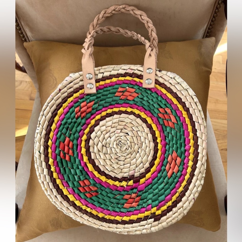Bay Sky Handcrafted Palm Straw Multicolor Woven Round Leather Handle Bag 11” NWT